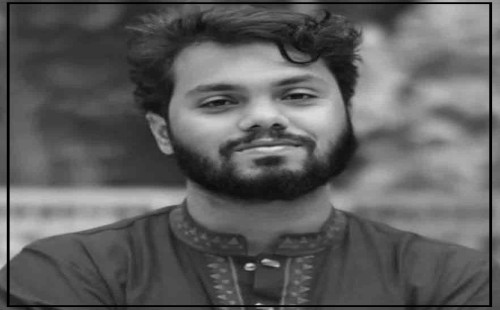 মানিক মিয়া এভিনিউ এ জানাযা শেষে ঢাকা বিশ্ববিদ‌্যালয় এর মসজিদ এর পাশে দাফন